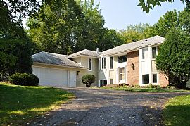 Beautiful, Fully Furnished,  Minnetonka Home in Minnetonka, MN