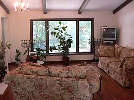 Beautiful, Fully Furnished,  Minnetonka Home in Minnetonka, MN (Photo 4 of 6)