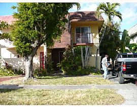 Beautiful TOWN HOME IN NORTH LAUDERDALE FOR RENT! in North Lauderdale, FL (Photo 2 of 6)