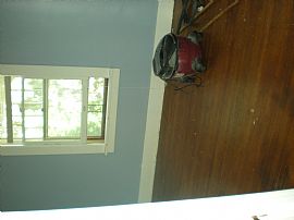 Lovely Home For Rent In Elmwood, UNO Area in Omaha, NE (Photo 6 of 6)