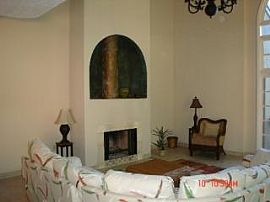 Beautiful Downtown Lakefront Town Home in Orlando, FL