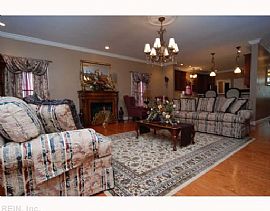 Beautiful 3 Bedroom Home In Historic District in Portsmouth, VA (Photo 4 of 6)