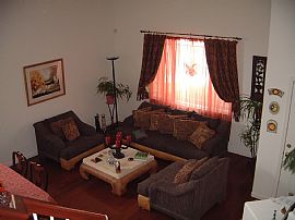 Beautiful, Upgraded 3 Bed, 3 Bath with Garden Near Whitlock Pwy. in Elk Grove, CA