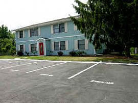 2 Br Classy Chicago-Style Penthouse Apartment on Sturdy Rd in Valparaiso, IN