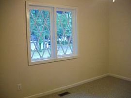 Totally Renovated 2 Bedroom Cottage Home in Atlanta, GA (Photo 4 of 6)