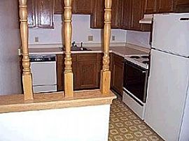 Remodeled 2 Bedroom, 2 Bath Apartments For Rent in Milwaukee in Milwaukee, WI (Photo 4 of 6)