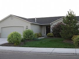 Beautiful Home In Nice Neighborhood in Nampa, ID