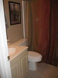 3 Bedroom House Near Tempe in Phoenix, AZ (Photo 3 of 4)