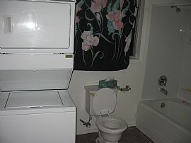 Quiet 2 Bedroom Home Near Pacific Ocean Beach in Yachats, OR (Photo 5 of 6)