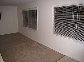 1 BR, 1 BA House, Fresh Remodel! in Shoreline, WA (Photo 3 of 4)