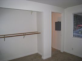 1 BR, 1 BA House, Fresh Remodel! in Shoreline, WA (Photo 4 of 4)