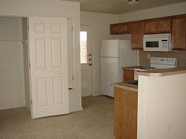 3 Bedroom Townhome Unit Near Ft. Hood. in Copperas Cove, TX (Photo 5 of 6)