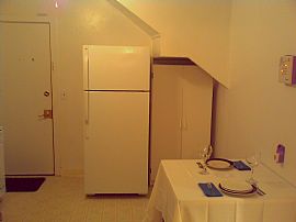 2 BR Duplex – $$ Off 1st Mo. Rent - Great Neighborhood! in Martinez, CA (Photo 2 of 5)