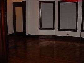 2 Bedroom Duplex Down On Quiet Street in Cleveland Heights, OH (Photo 2 of 6)