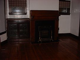 2 Bedroom Duplex Down On Quiet Street in Cleveland Heights, OH (Photo 3 of 6)