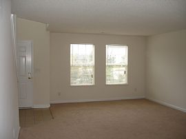 4 BR, 3 BA Home, In Cul-De-Sac, fenced yard, washer/dryer in Locust Grove, GA (Photo 2 of 4)