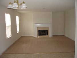 4 BR, 3 BA Home, In Cul-De-Sac, fenced yard, washer/dryer in Locust Grove, GA (Photo 3 of 4)