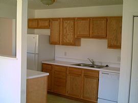 3 Bedroom Duplex With 2 Car Garage in Granger, IA (Photo 1 of 2)