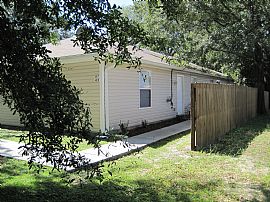 Almost New 3-Bedroom Unit In Quiet Neighborhood in Zephyrhills, FL (Photo 2 of 4)