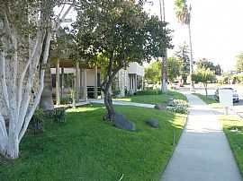 Huge 1 BR, 1 BA Month Free Rent, Walk-In Closet, Patios in Ontario, CA