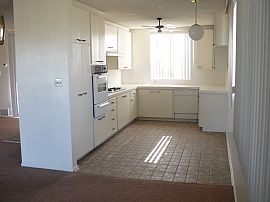Huge 1 BR, 1 BA Month Free Rent, Walk-In Closet, Patios in Ontario, CA (Photo 2 of 4)