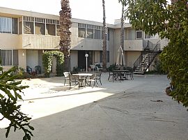 Huge 1 BR, 1 BA Month Free Rent, Walk-In Closet, Patios in Ontario, CA (Photo 3 of 4)