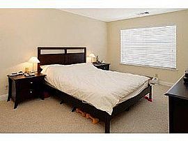 Absolutely Stunning End Unit luxury Town Home Available For Rent in San Jose, CA (Photo 2 of 6)