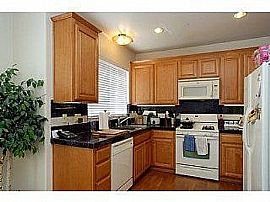 Absolutely Stunning End Unit luxury Town Home Available For Rent in San Jose, CA (Photo 3 of 6)
