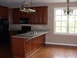 3 BR, 2.5 BA Townhouse at Lake Carolina Town Center in Columbia, SC (Photo 2 of 5)