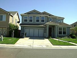 Gorgeous 4 Bedroom, 3 Bathroom Home With Loft in Rancho Cordova, CA