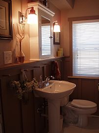 Beautiful Home With Many Updates! in Royal Oak, MI (Photo 2 of 6)