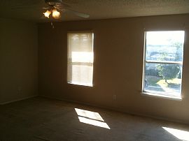 New, 3 Bed, 2.5 Bath Near UNT, TWU, NorthLakes Park  in Denton, TX (Photo 2 of 6)