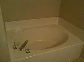 New, 3 Bed, 2.5 Bath Near UNT, TWU, NorthLakes Park  in Denton, TX (Photo 6 of 6)