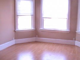 1100 Sq. Ft. Top Floor Duplex Flat With Extras! in Oakland, CA (Photo 3 of 4)