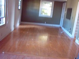 1100 Sq. Ft. Top Floor Duplex Flat With Extras! in Oakland, CA (Photo 4 of 4)