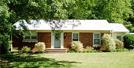 3 BR Classic 1950s Brick Ranch in Madison Park in Charlotte, NC