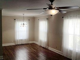 3 BR Classic 1950s Brick Ranch in Madison Park in Charlotte, NC (Photo 2 of 5)