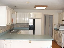 3 BR, 2 BA HOME, COUNTRY LIVING JUST MINUTES FROM TOWN in Winchester, VA (Photo 3 of 5)