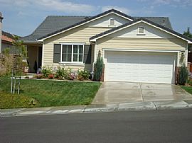 BEAUTIFUL 5 BR, 3 BA GREER RANCH HOME, PRIVATE POOL in Murrieta, CA (Photo 5 of 6)