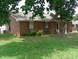 NICE 3 BR HOUSE NEAR THE COLISEUM in Montgomery, AL