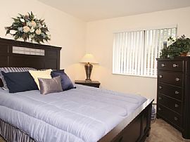 Prestigious 1 Bedroom Apartment - GOING GOING GONE in Cleveland, OH (Photo 5 of 6)