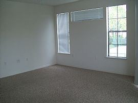 1 BR, 1 BA Luxury Condo In Gated Community in Orlando, FL (Photo 6 of 6)