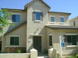 3 BR, 2.5 BA New House Built In 2006, Excellent Community in Goodyear, AZ