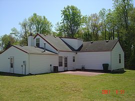 Beautiful 3 BR, 2.5 BA Cape Cod House for Rent in Suffolk, VA (Photo 2 of 2)