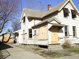 3 BR, 1 BA House, Rent To Own, Needs Work And Can Do It, $245 in Cleveland, OH
