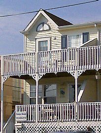 2 BR, 2 BA Townhouse 100 Steps To Beach, Close To Atlantic City in Brigantine, NJ