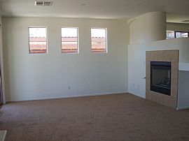 Great Looking 3 BR, 2 BA House Overlooking Strip in Las Vegas, NV (Photo 4 of 6)