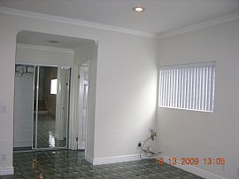 3 BR, 2 BA TOWNHOUSE READY FOR RENT in Woodland Hills, CA (Photo 3 of 6)