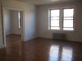 Airy 2 BR, 1 BA Apartment In University City in Philadelphia, PA