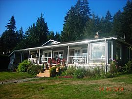 Great 3 BR, 2 BA House On Horseshoe Lake! in Port Orchard, WA